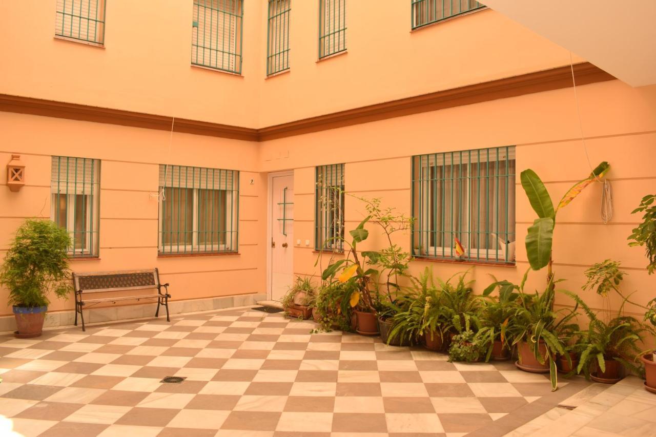 Duplex Donkey Parking Apartment Sevilla Exterior foto