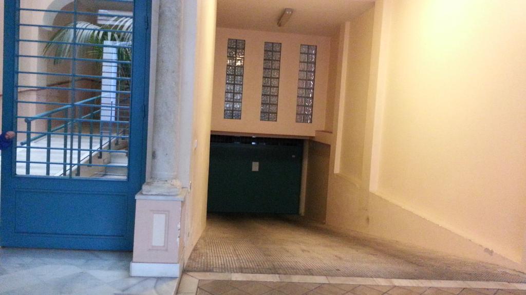 Duplex Donkey Parking Apartment Sevilla Exterior foto